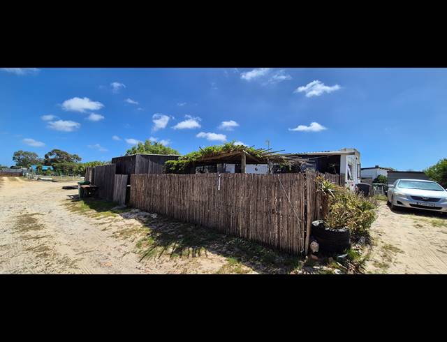 10,743M² SMALLHOLDING FOR SALE IN MORNING STAR